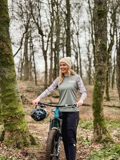 Retro Floral Women’s MTB Jersey - Unbound Collective