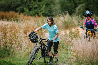 Teal Puddles Womens Mountain Bike Jersey - Unbound Collective